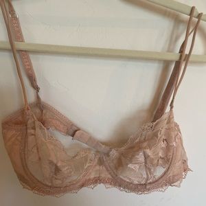 La Perla nude underwire lace bra Size 2. Made in Italy
